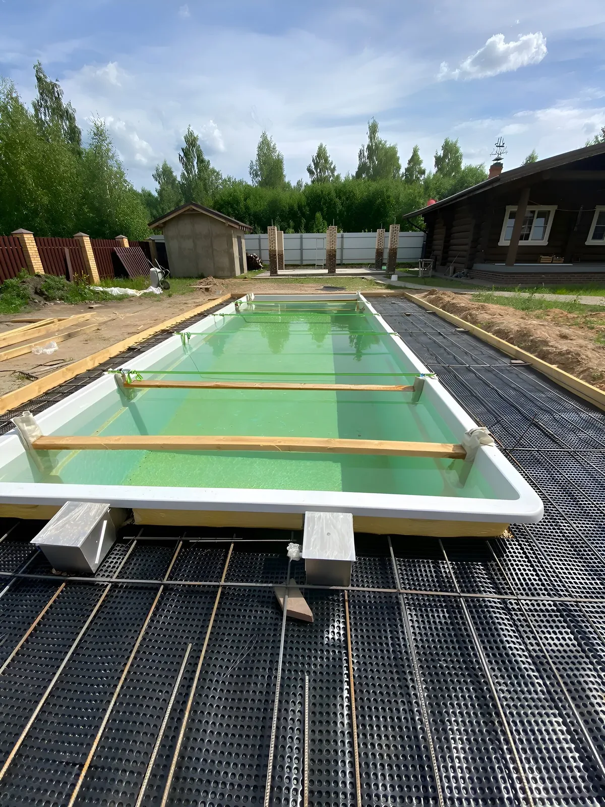 Laguna 9 — вечернее освещение в Сыктывкаре